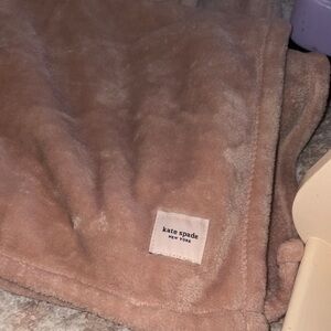 Queen Kate spade dusty pink blanket - like new.
